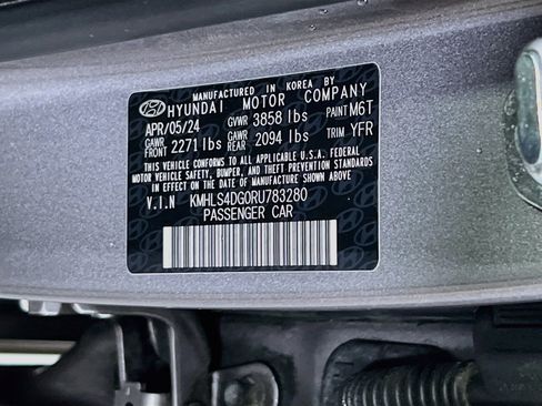 Used 2024 Hyundai Elantra SEL w/ Convenience Package FWD image 32