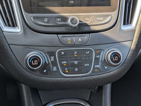 Used 2024 Chevrolet Malibu LT image 25