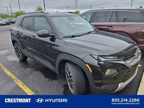 Used 2022 Chevrolet TrailBlazer LT FWD image 1