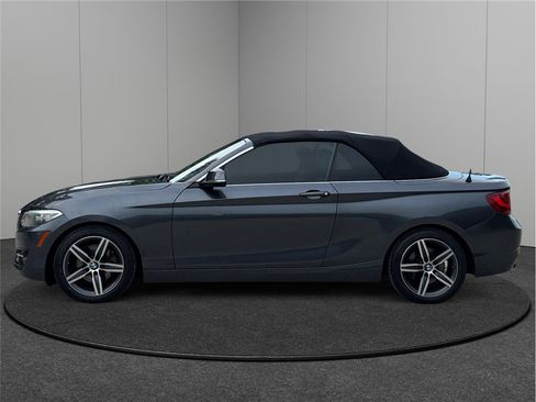 Used 2017 BMW 230i Convertible RWD image 5