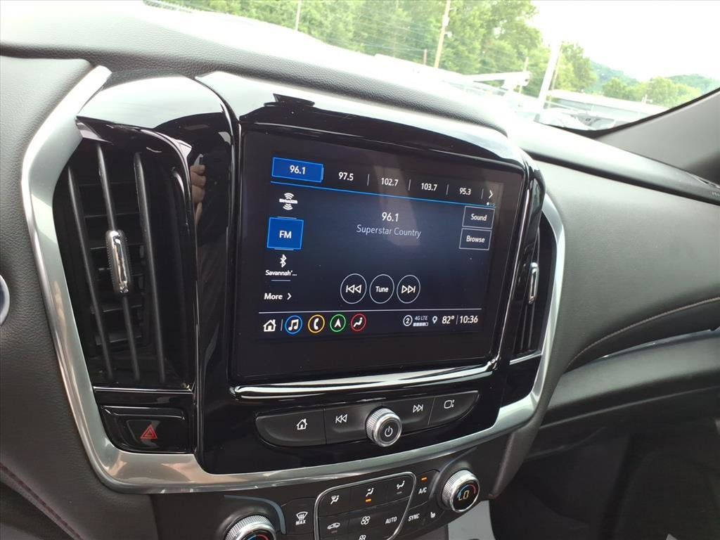Used 2023 Chevrolet Traverse RS w/ LPO, Floor Liner Package AWD/4WD image 18
