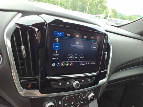 Used 2023 Chevrolet Traverse RS w/ LPO, Floor Liner Package AWD/4WD image 18