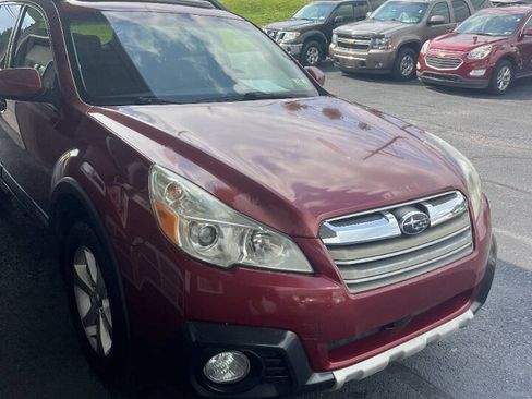 Used 2013 Subaru Outback 3.6R Limited w/ Moonroof Pkg AWD/4WD image 5