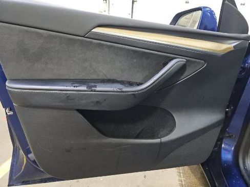 Used 2023 Tesla Model Y Long Range image 22