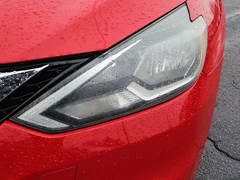 Used 2018 Nissan Sentra SV image 12