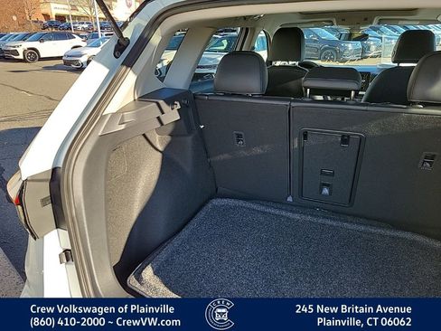 New 2026 Volkswagen Taos SE image 49