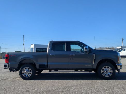 New 2026 Ford F250 Lariat w/ Lariat Premium Package AWD/4WD image 2