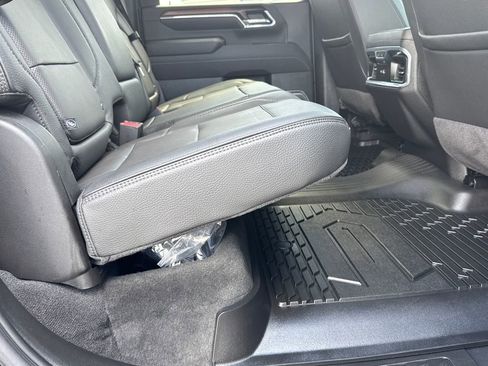 Used 2024 GMC Sierra 2500 Denali w/ Technology Package image 15