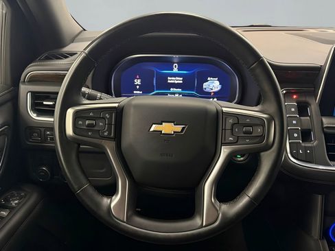 Used 2023 Chevrolet Suburban Premier image 19