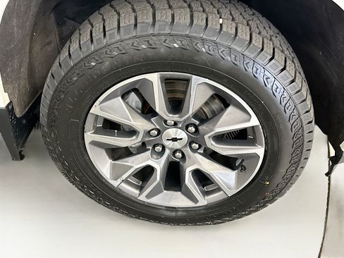Used 2021 Chevrolet Silverado 1500 RST AWD/4WD image 11