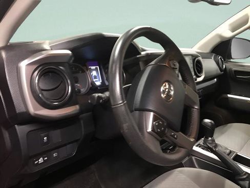 Certified 2023 Toyota Tacoma SR5 AWD/4WD image 14