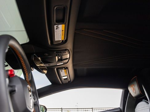 Used 2024 Lamborghini Revuelto image 28