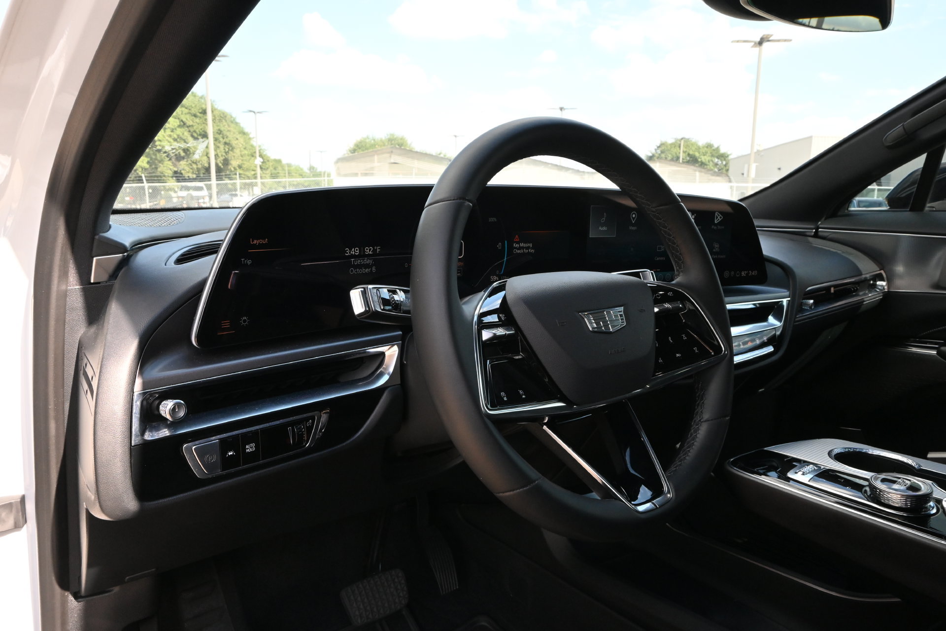 Certified 2024 Cadillac Lyriq Tech w/ Driver Assist Package AWD/4WD image 15