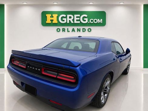 Used 2022 Dodge Challenger R/T RWD image 6