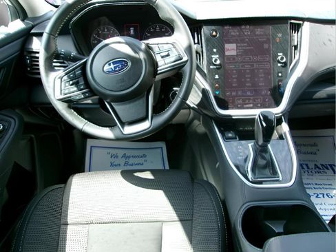 Used 2024 Subaru Outback Premium image 11