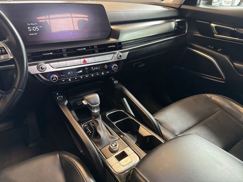 Used 2025 Kia Telluride S FWD image 26