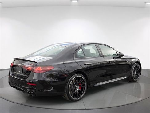 New 2026 Mercedes-Benz E 53 AMG e 4MATIC Sedan image 9