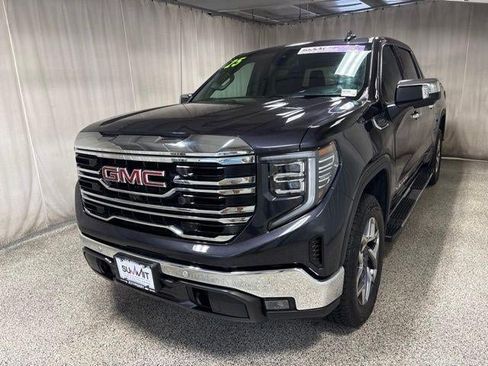 Used 2025 GMC Sierra 1500 SLT w/ SLT Premium Plus Package AWD/4WD image 7