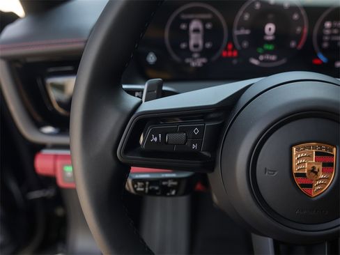 New 2025 Porsche Panamera 4 image 21