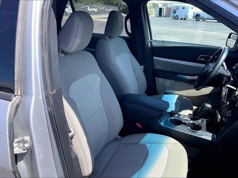 Used 2018 Ford Explorer 4WD image 7