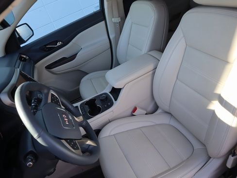 Used 2023 GMC Acadia Denali w/ Denali Ultimate Package image 27