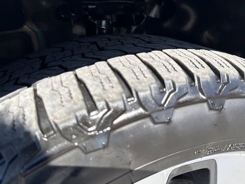 Used 2022 Kia Telluride S AWD/4WD image 28