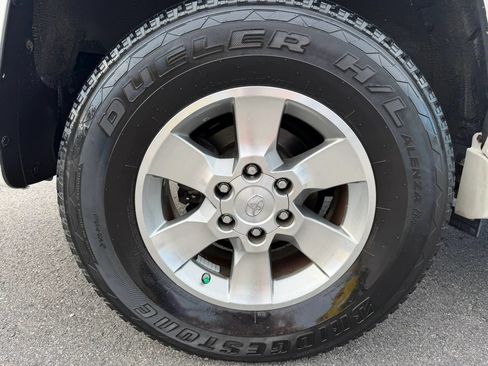 Used 2010 Toyota 4Runner SR5 AWD/4WD image 35