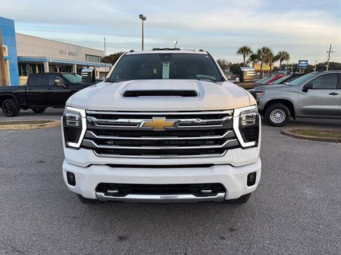 New 2026 Chevrolet Silverado 2500 High Country w/ High Country Premium Package AWD/4WD image 2