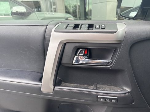 Used 2023 Toyota 4Runner Limited image 5