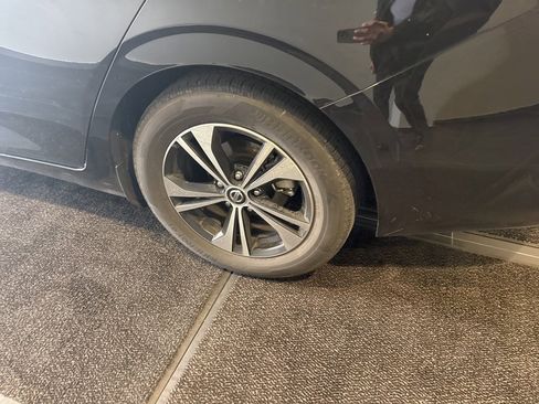 Used 2023 Nissan Sentra SV image 13