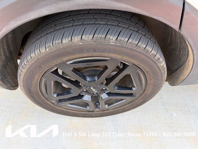 Certified 2023 Kia Telluride EX X-Line AWD/4WD image 12