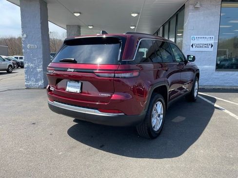 Used 2025 Jeep Grand Cherokee Laredo X AWD/4WD image 6