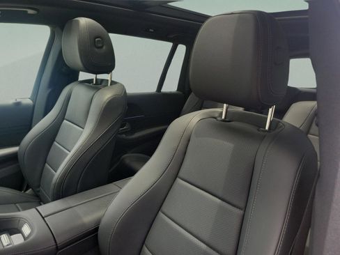 Certified 2024 Mercedes-Benz GLS 450 4MATIC image 19