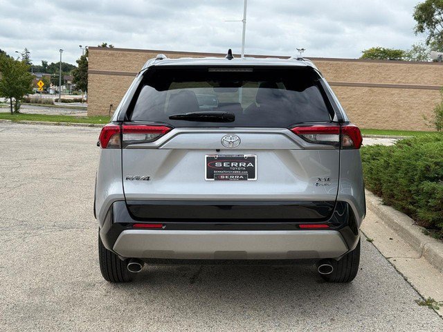 Used 2025 Toyota RAV4 XSE w/ Weather Package AWD/4WD image 4