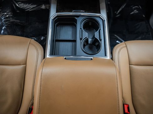 Used 2022 Ford F350 Lariat w/ Chrome Package image 33