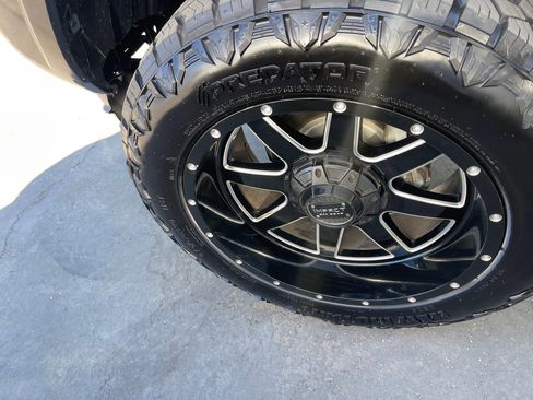 Used 2021 Toyota Tacoma SR5 image 33