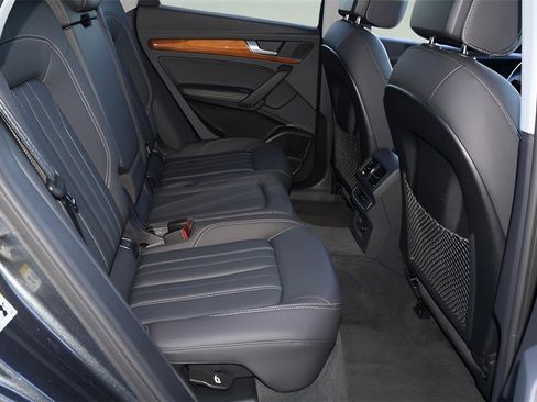 Used 2023 Audi Q5 2.0T Premium Plus w/ Premium Plus Package image 18