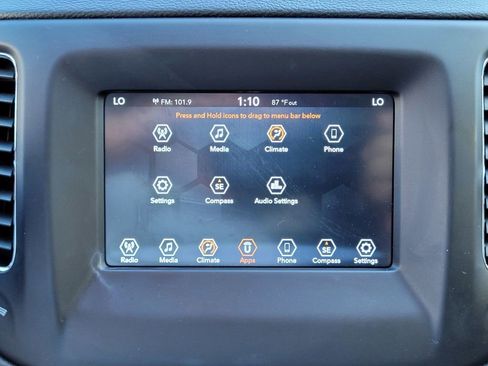 Used 2021 Jeep Compass Latitude image 16