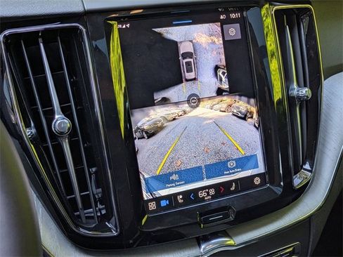 Certified 2025 Volvo XC60 T8 Plus w/ Protection Package Premier image 12