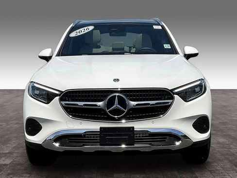 Used 2026 Mercedes-Benz GLC 300 4MATIC image 2