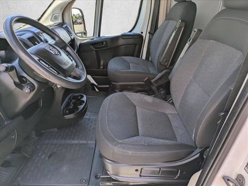 Used 2019 RAM ProMaster 2500 w/ Premium Appearance Group FWD image 15