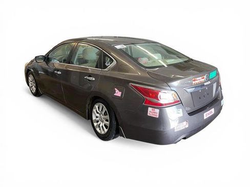 Used 2014 Nissan Altima 2.5 S image 3
