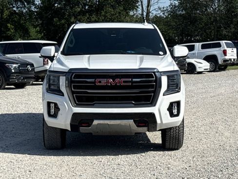Used 2023 GMC Yukon AT4 AWD/4WD image 2