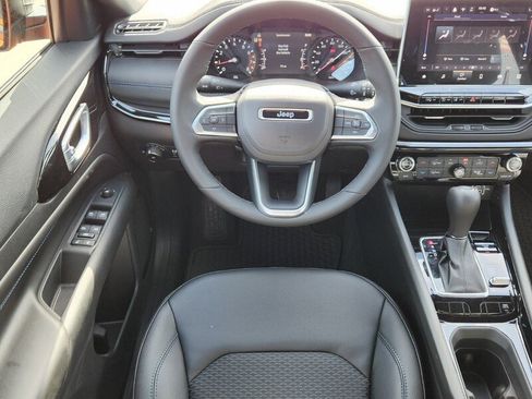 New 2026 Jeep Compass Latitude AWD/4WD image 11