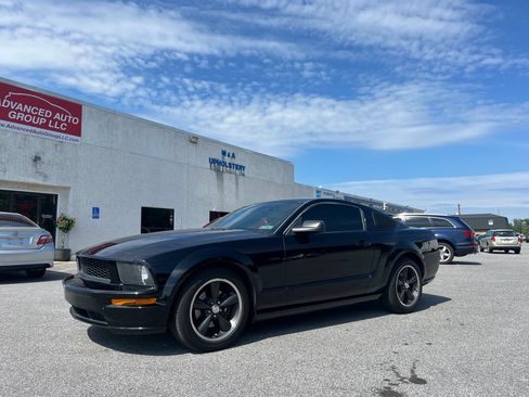 Used 2008 Ford Mustang GT RWD image 30