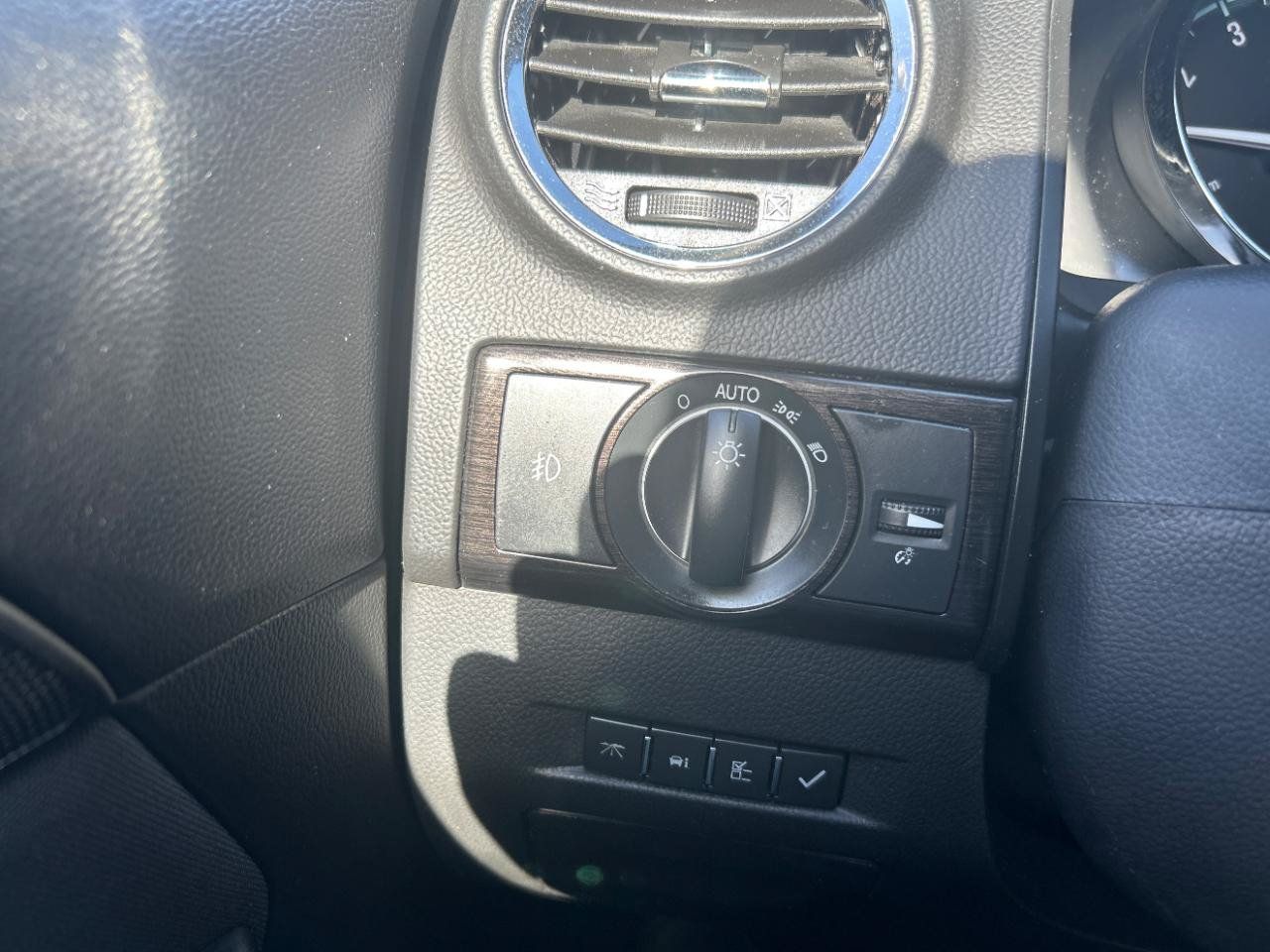 Used 2014 Chevrolet Captiva Sport LS FWD image 15