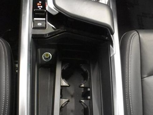 Used 2021 Audi e-tron Premium w/ Convenience Plus Package AWD/4WD image 28