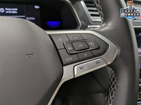 Used 2022 Volkswagen Tiguan SE image 18