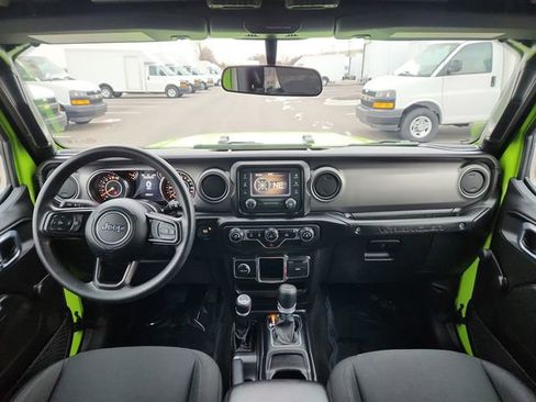 Used 2021 Jeep Wrangler Sport image 31
