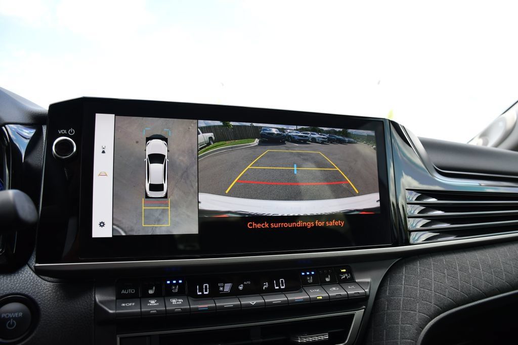 Used 2025 Toyota Camry XLE w/ Premium Plus Package FWD image 20